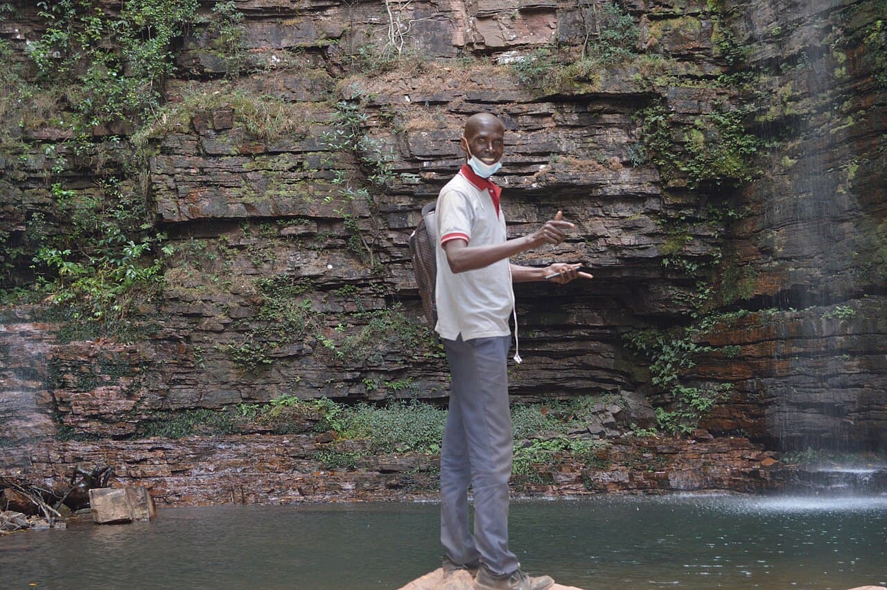 Bain dans les vasques naturelles