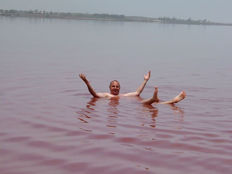 Flotter dans le lac