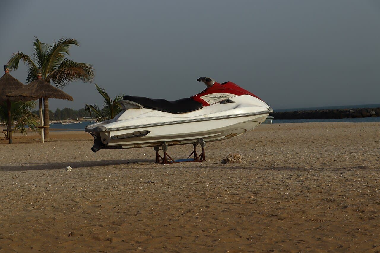Sports nautiques à Saly